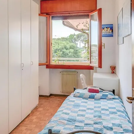 Golf Apartment *
